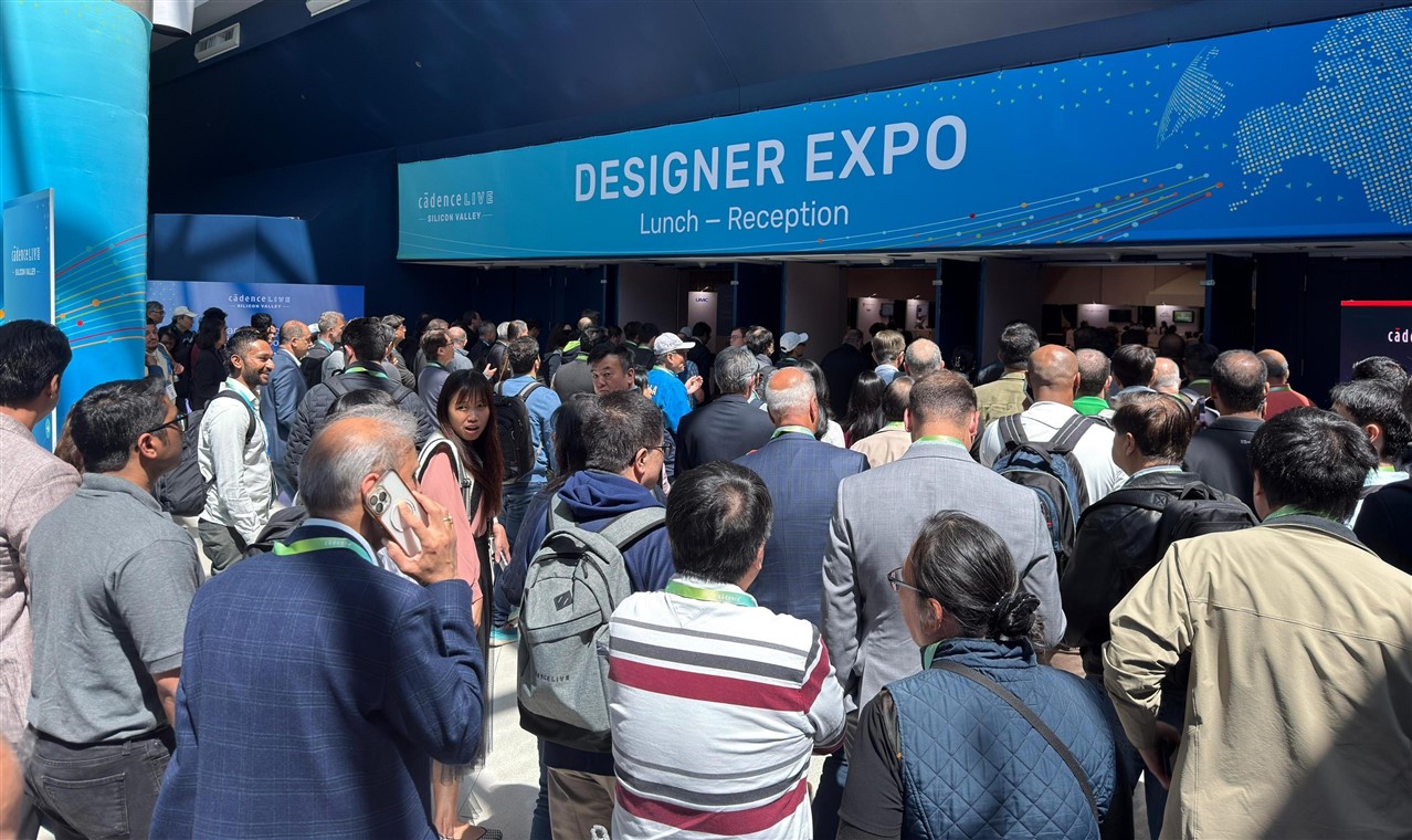 Crowd at the Designer Expo
