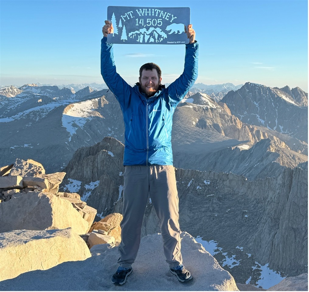 Pierre-Alexis on the top of Mount Whitney, the highest peak of the continental us at 4,420m. 