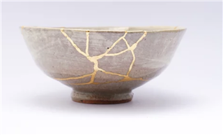 kintsugi bowl showing resilience